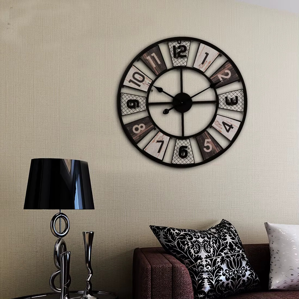 Reloj de pared vintage en oficina BKC018